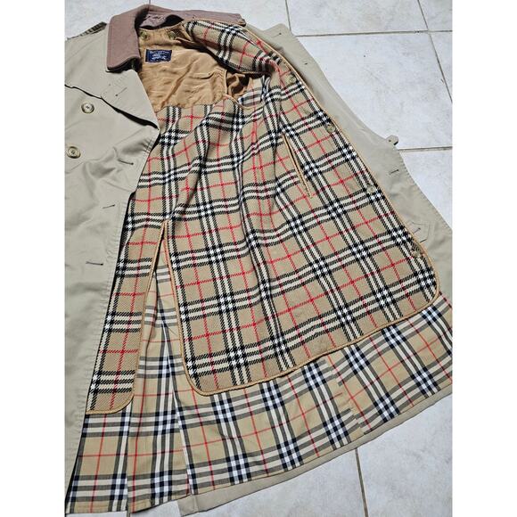 Vintage Burberrys London Burberry trench coat wool liner and collar size 50 reg - Picture 10 of 16